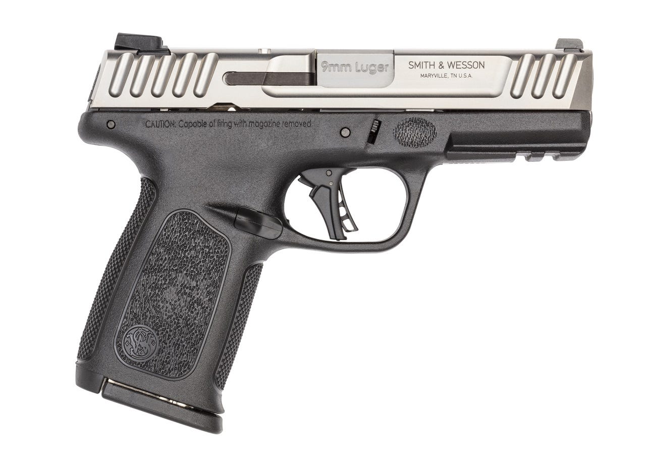 Smith and Wesson SD9 2.0 Black / Stainless 9mm 4" Barrel 16-Rounds - Image 2